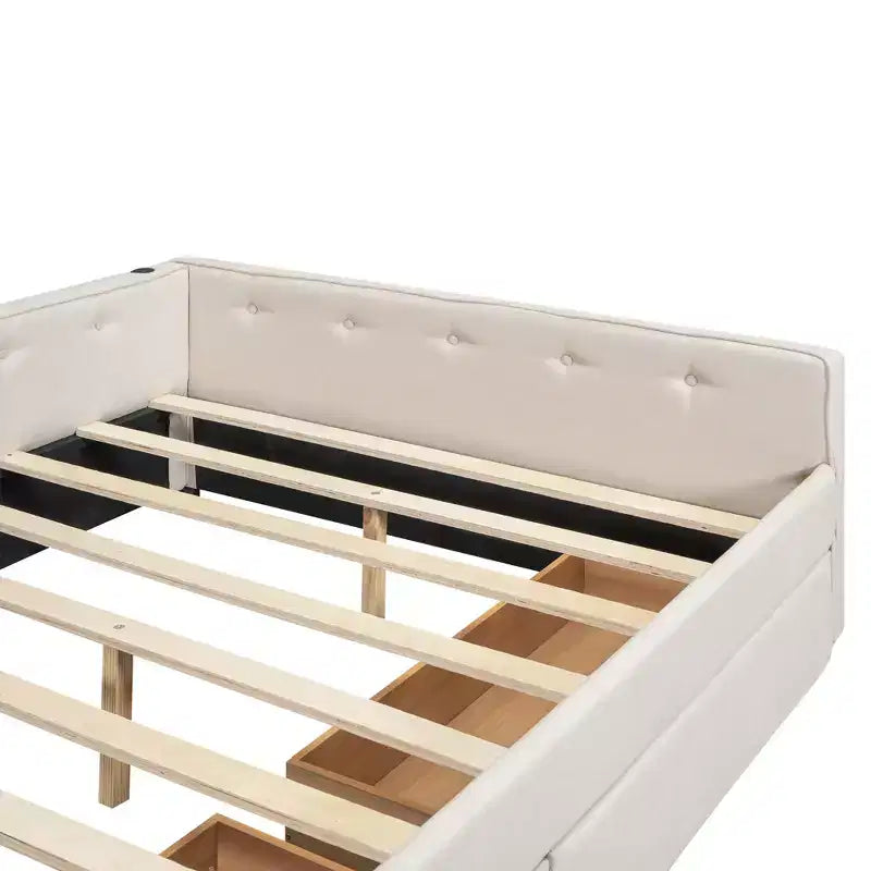 Letto imbottito con piattaforma con porte USB e opzioni di archiviazione