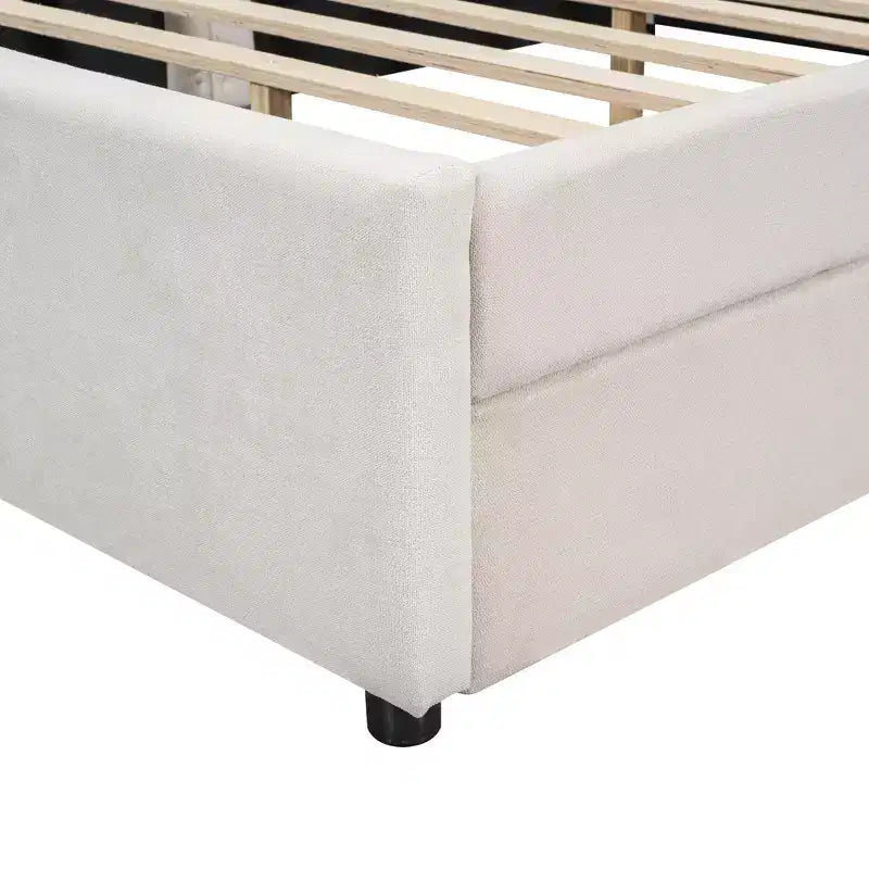 Letto imbottito con piattaforma con porte USB e opzioni di archiviazione
